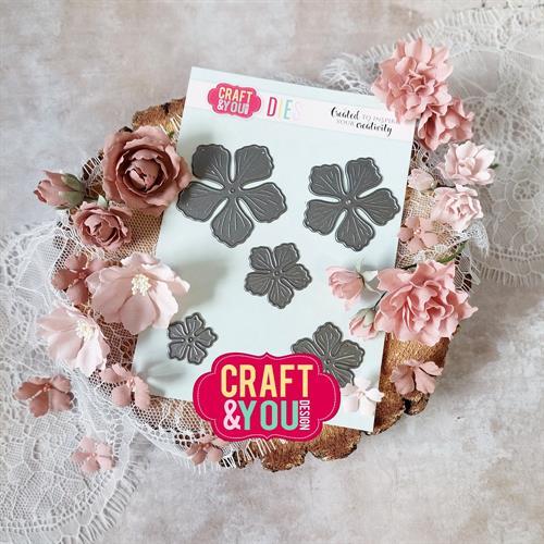 Craft and You die CW255 - Magda's Flower 1